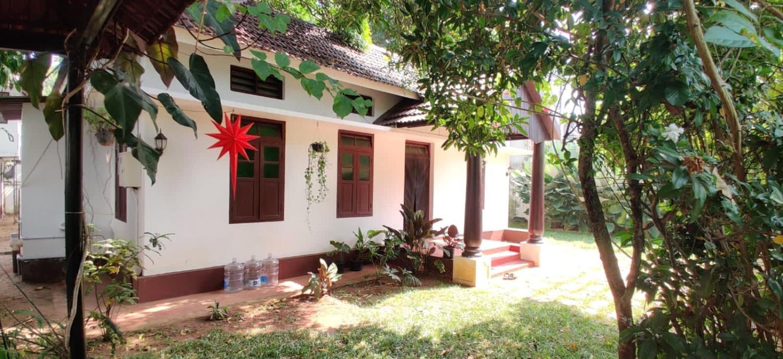 Lannister Inn Kochi Luaran gambar